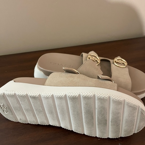 Coach sandals - Picture 2 of 5